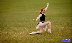 Outdoor Pussy Ballet Practice!