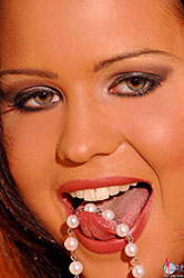 Young Lora seduces you srtipping