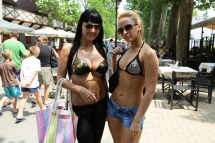 Aletta and Aleksa having fun at lake Balaton