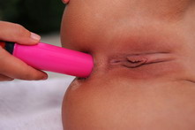 Sexy lesbian babes eat each others sweet pussy