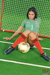 Sexy Mexico fan Aneta Keys naked