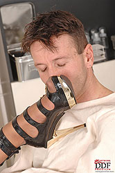 Healing his big cock with her feet