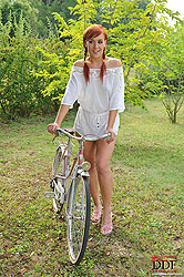 Angel licks the hot Pearl pussy!