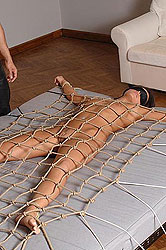 Young Melanie Memphis bound in nets