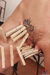 Zuzana Z tortures naked Leona Queen