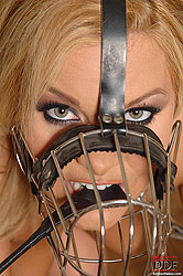 Blonde Valentina Blue peeing as dog