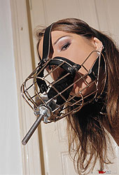 Young babes Luisa & Renata in latex