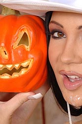 Regina Moon Halloween blowjob