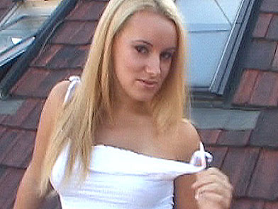 Sexy blonde Elle in pissing act with facial