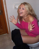 Hot pics of hot babes sitting on the toilet