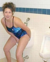 Hot pics of hot babes sitting on the toilet