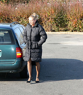 Gloryhole surprise in a public toilet for a blonde cutie