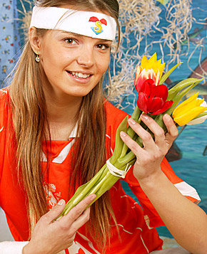 Brunette Dutch teenager toying her tight and wet pussyhole