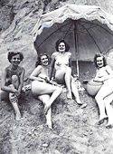 Sexy vintage ladies showing their nude body in the open