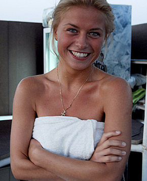  Cute blonde first timer loves to swim around fully nude