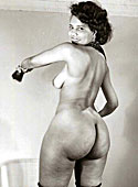 Some sensual vintage babes showing their big curvy asses