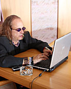 Horny senior dreams of wet young pussy to penetrate deep