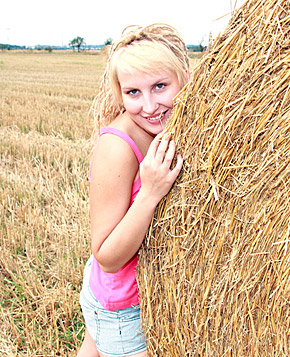 Teenage blonde with a tongue ring gets fucked hard outdoor