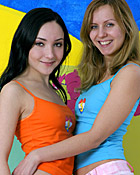 Dildo loving teenies toying eachothers dripping pussyhole