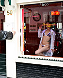 Slutty latina prostitute has the best dick sucking lips