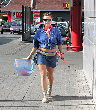 Teenage maid cleans the toilet and gets a big hard surprise