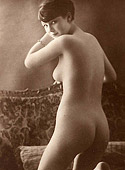 Vintage pictures of perfectly curved and rounded bottoms