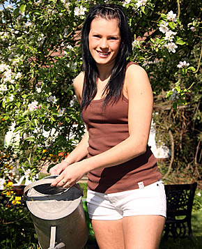 Teenage and horny babe doing some hot outdoor masturbation