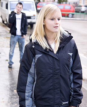 Hot teenage chick banged by her horny boyfriend in bedroom