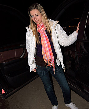 A teenage beauty sucking stiff pecker for some tasty spunk