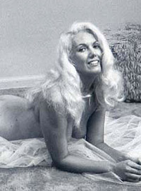 Vintage daring chicks wearing high heels in the fifties