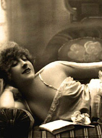 Vintage chicks in their underwear in the thirties posing