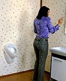 Slimeslut with class playing with her pussy covered in goo