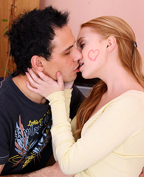 Body painting horny teenage couple enjoy fucking hardcore