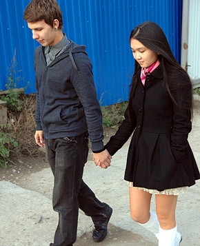 Asian willing teenager nailed by very horny guy outdoors