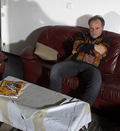 Horny old fellow penetrates a much younger teenage chick