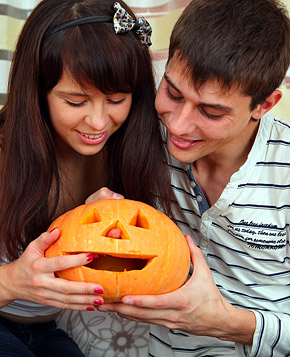 An adorable horny teenage babe screwed by her boyfriend