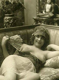Handsome vintage beauties showing boobies in the twenties