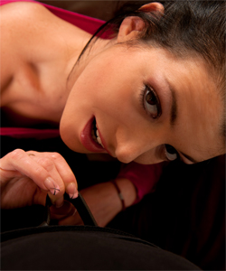 Brunette Lana Fever, new debutante: toying and fisting herself!