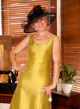 Elegant Anilos Penny pleasures her mature hairy pussy with her fingers