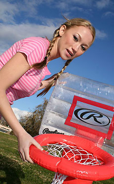 Madison Scott - Sexy teen Madison gets naked and gives great head