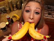 Malia Kelly - Slutty bitch fucks her mouth with a banana!