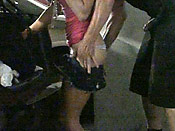 Junk in the trunk - Stupid girl fucking in a parking lot