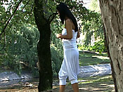 Dress fail - Dumb girl sharked in the park