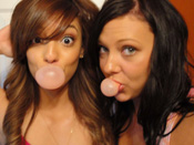 Ivy & Melanie - 18yo cuties play w/ each other&acute;s boobies!