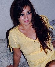 Sexy babe flashing her natural tits